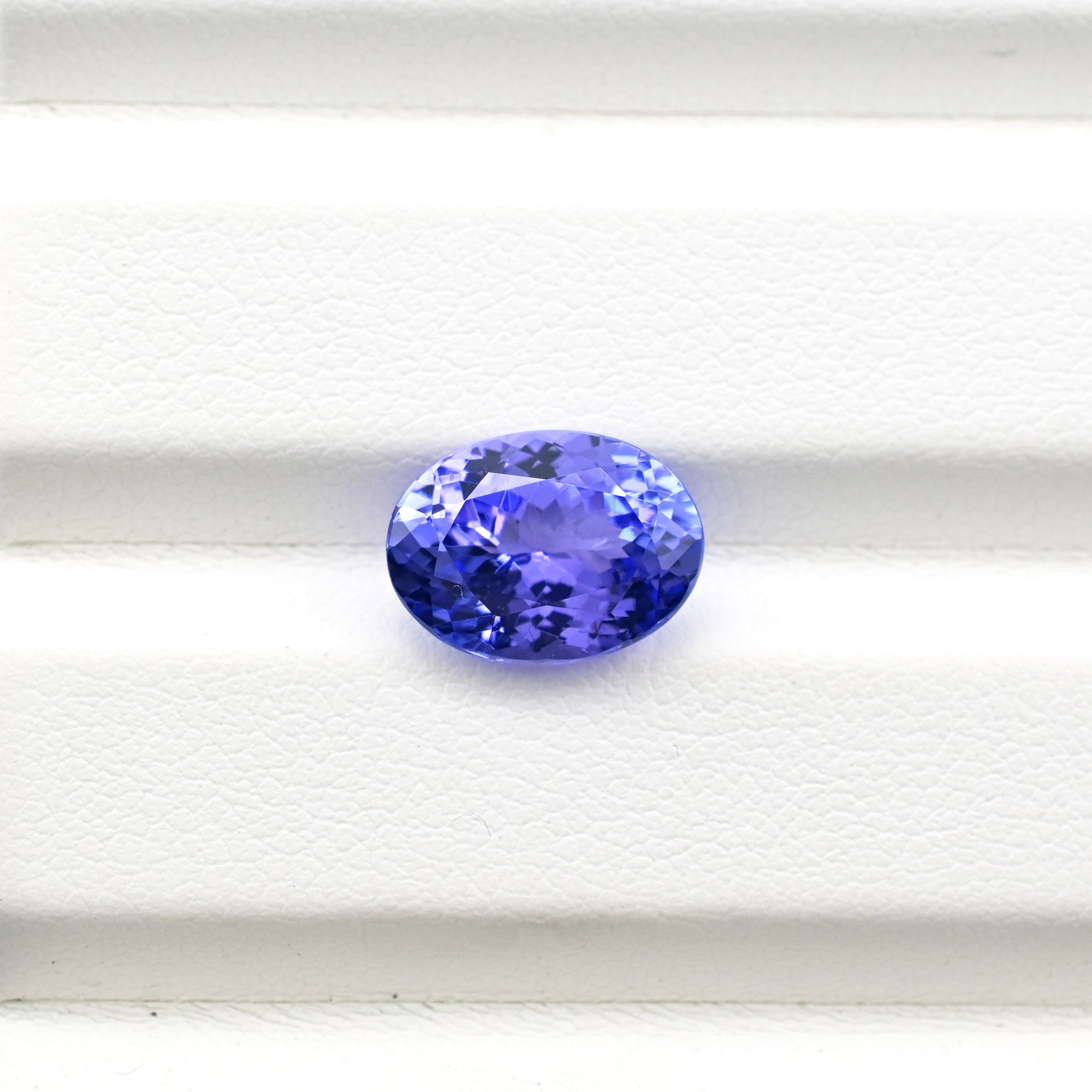 Certified Oval Tanzanite 10.78mm x 8mm Semi Loose Gemstone For Sale, 1 Piece